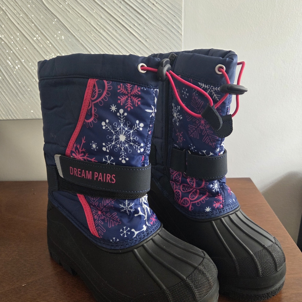 Dream Pairs Kids' Winter Boots in Blue and Pink